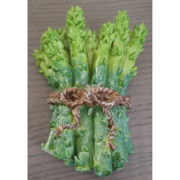 Other - Vintage Asparagus Bundle Refrigerator Magnet - SEE DESCRIPTION